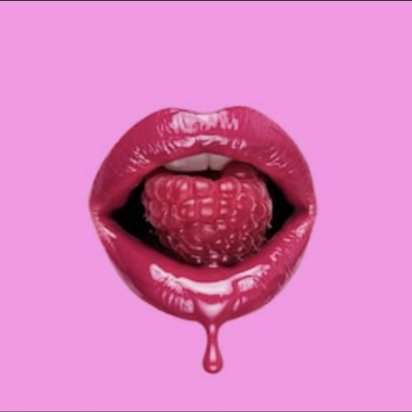 Meet your Posher, Monique - Picture 1 of 1